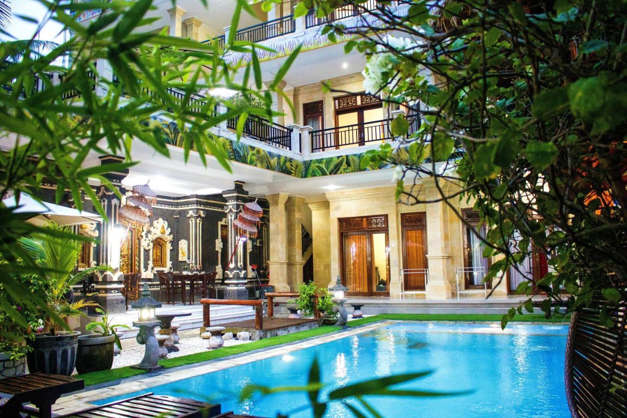 Bali 85 Beach Inn Падангбай Екстериор снимка